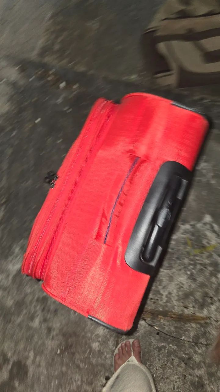Mala de viagem com rodinhas. Qualidade no precinho - Foto 4