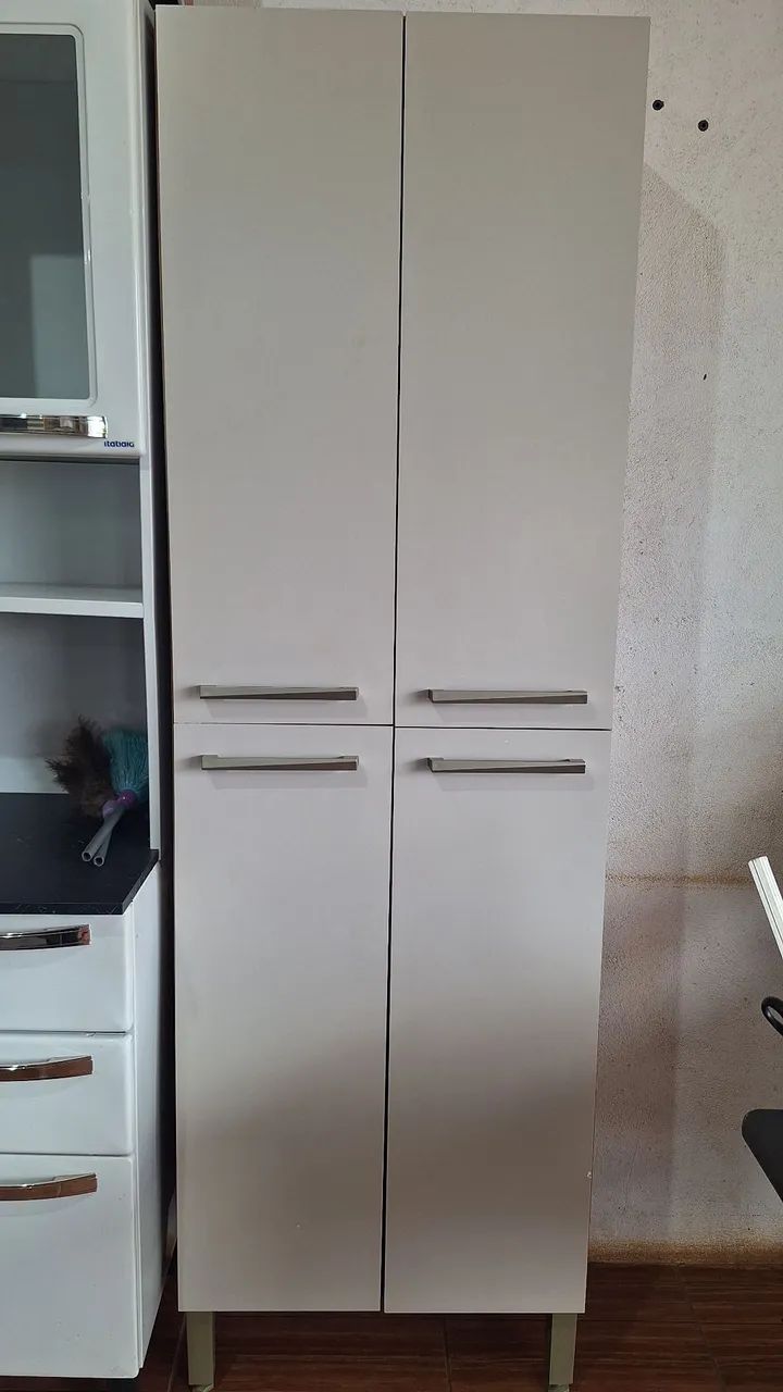 Paneleiro novo 4 portas