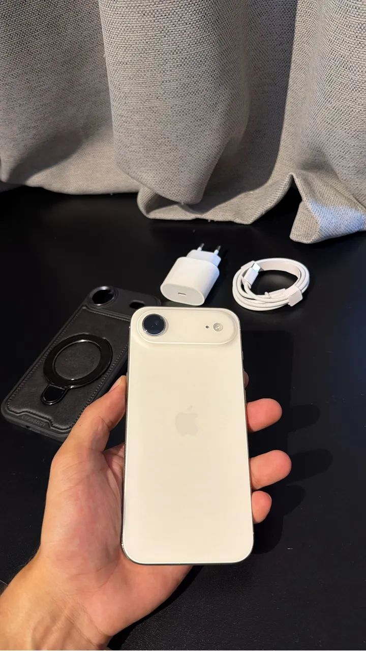 【美品】Apple iPhone 17 Air ゴールド256GB Apple iPhone 17 Air 256GB - Tela Super Retina XDR 6.5