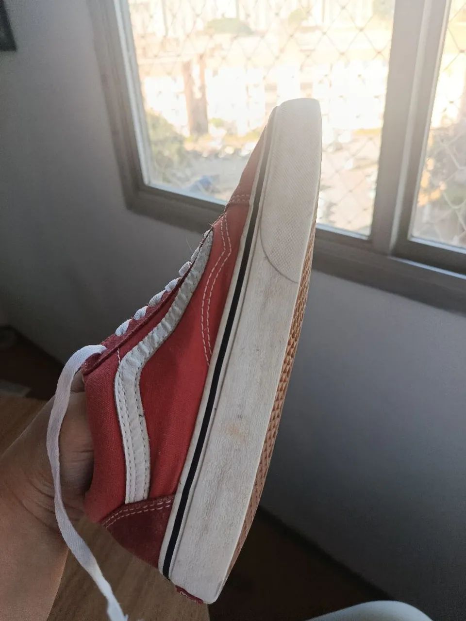 Tenis Vans Old School Vermelho e Branco - Foto 4