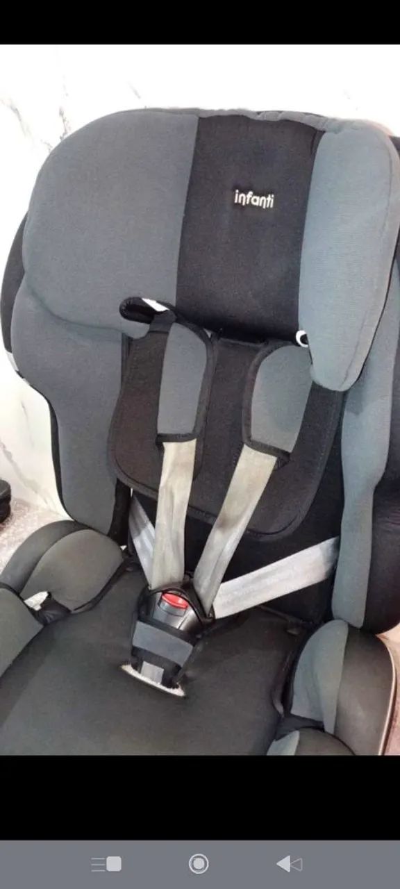 Cadeirinha de carro para criança 
