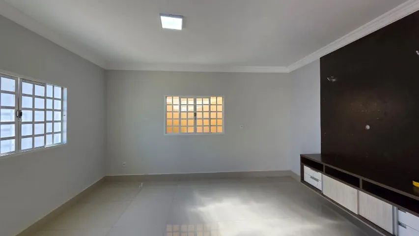 Casa reformada com 03 quartos (2 suítes) para alugar no Jd Universitario - Foto 5