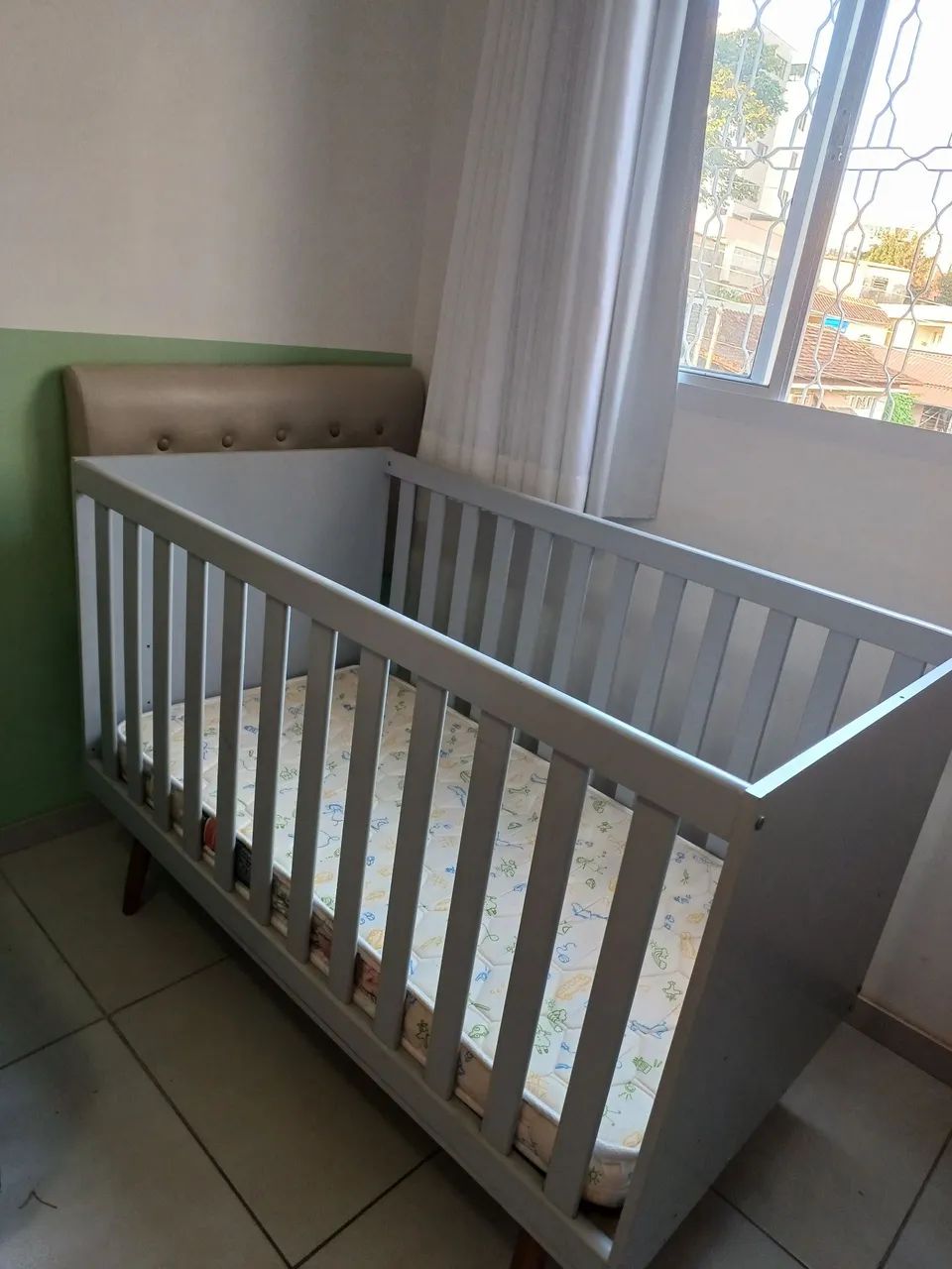 Berço em estado de zero,com colchão!!!