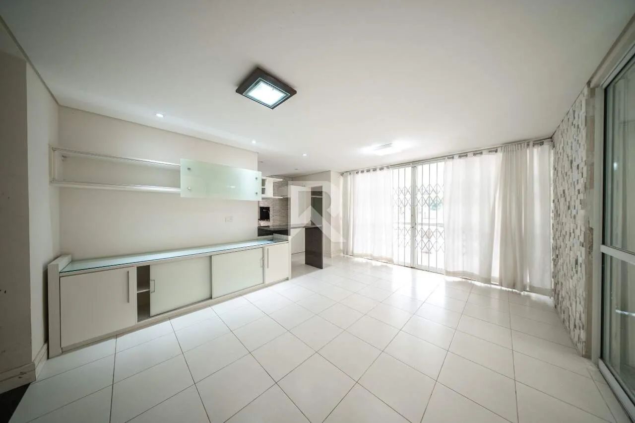 Casa com Amplo Jardim, Piscina e 4 Quartos para Locação, 316 m² - Jardim Social - Curitiba - Foto 11
