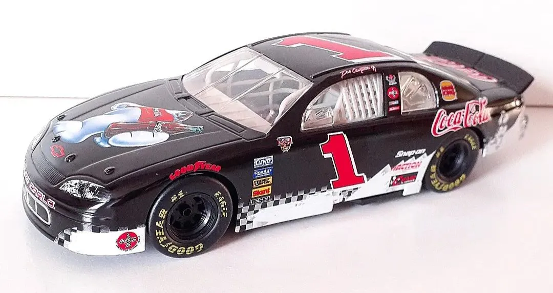 Miniatura Monster Energy NASCAR Cup Series Ford Fusion/Kevin