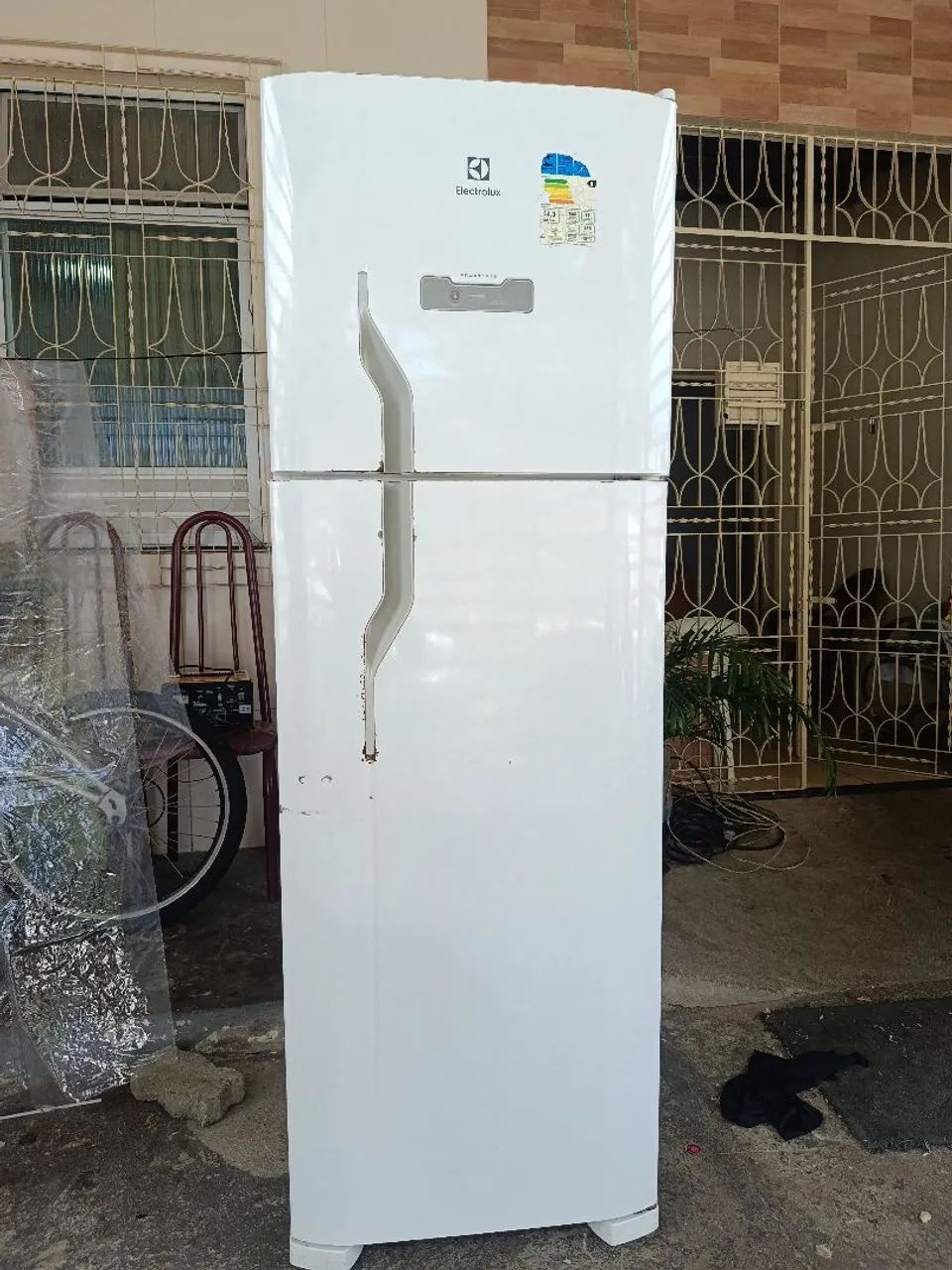 Geladeira Eletrolux Frost Free 