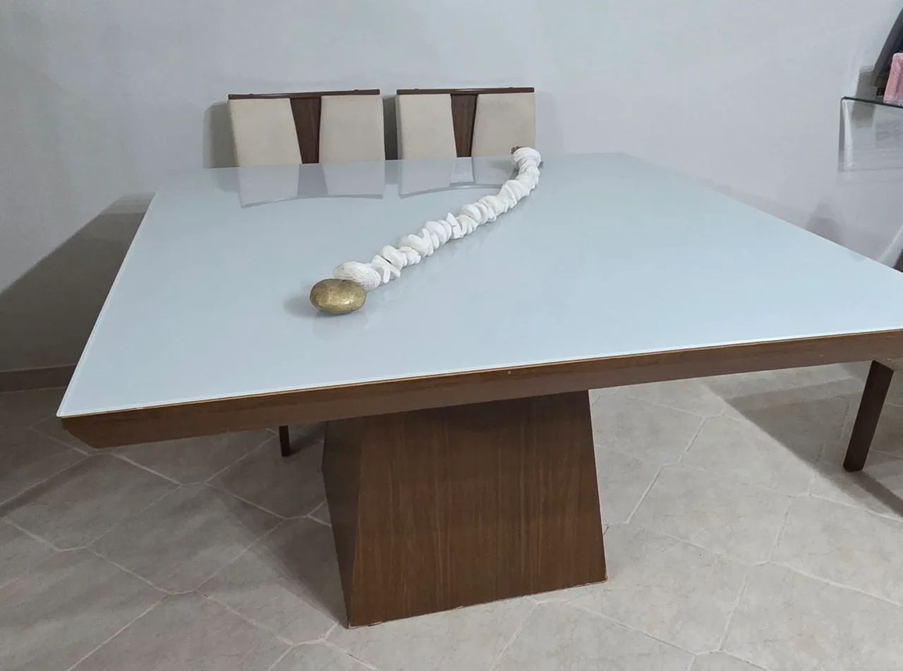 Mesa com 8 cadeiras - Tampo de vidro - Foto 3