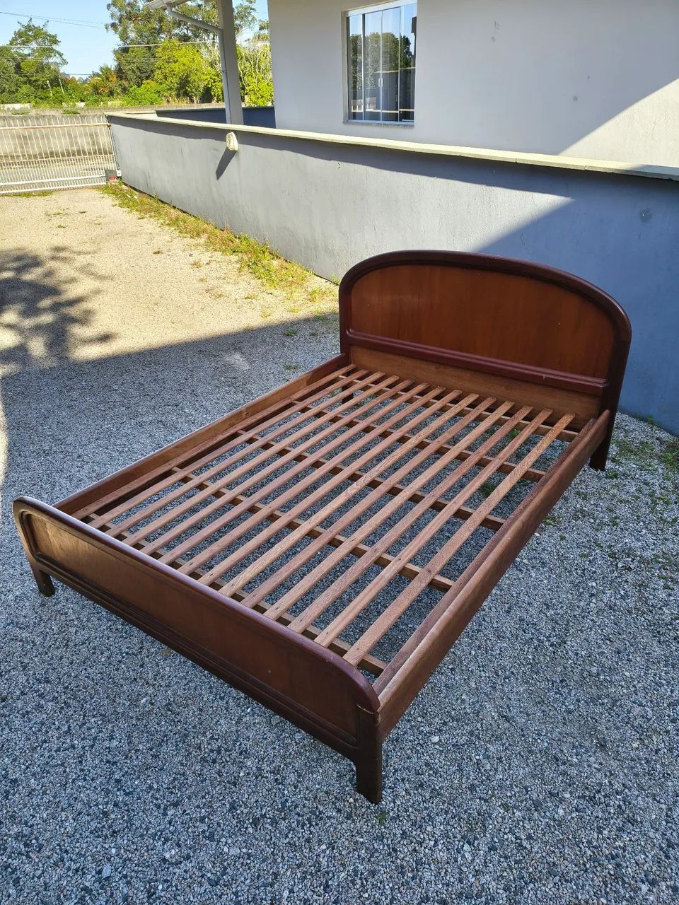 Cama casal madeira com colchão  - Foto 2