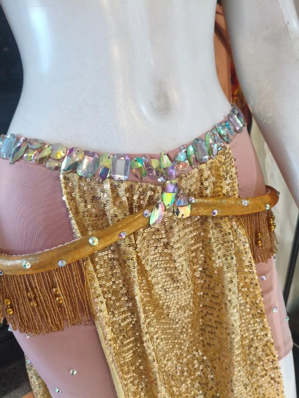 Figurino dourado para Dança do ventre - Foto 3