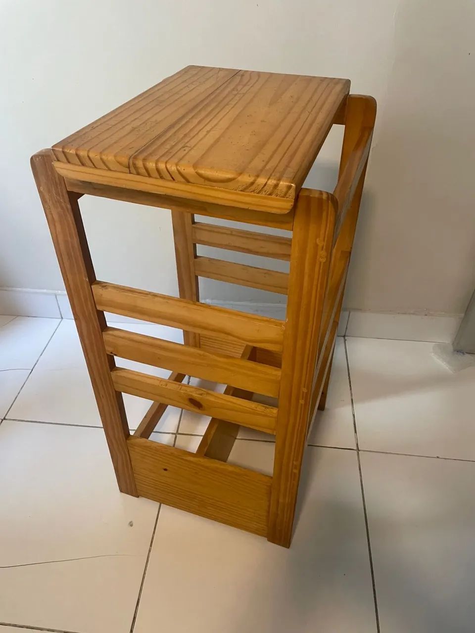 Vendo Torre de Aprendizado Montessori.
