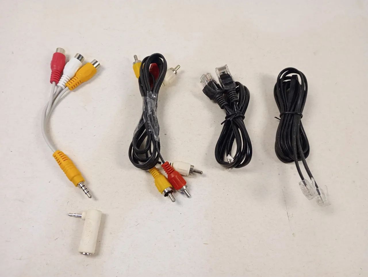 Lote 5 Cabos e Adaptadores - RCA,  e P2/RCA vídeo e áudio  - Foto 3