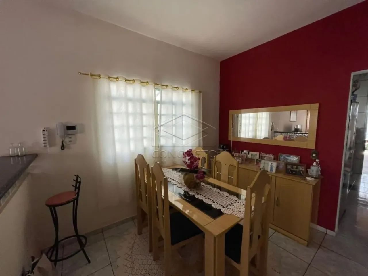 Otima casa para morar ou investir!