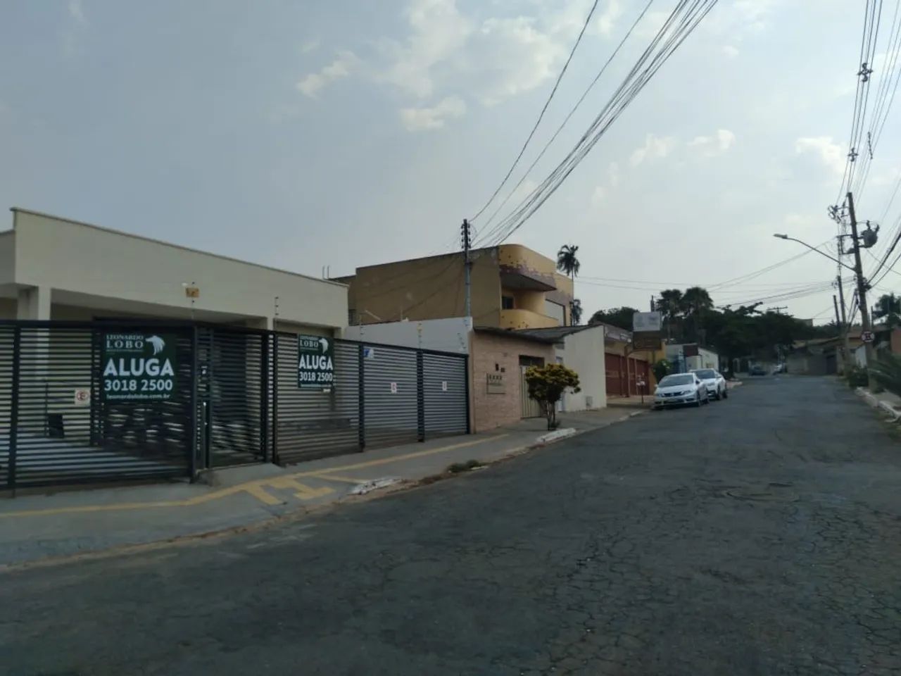 Imóvel Comercial e Residencial - Casa Comercial e 3 Apartamentos - Setor Sul - Foto 2