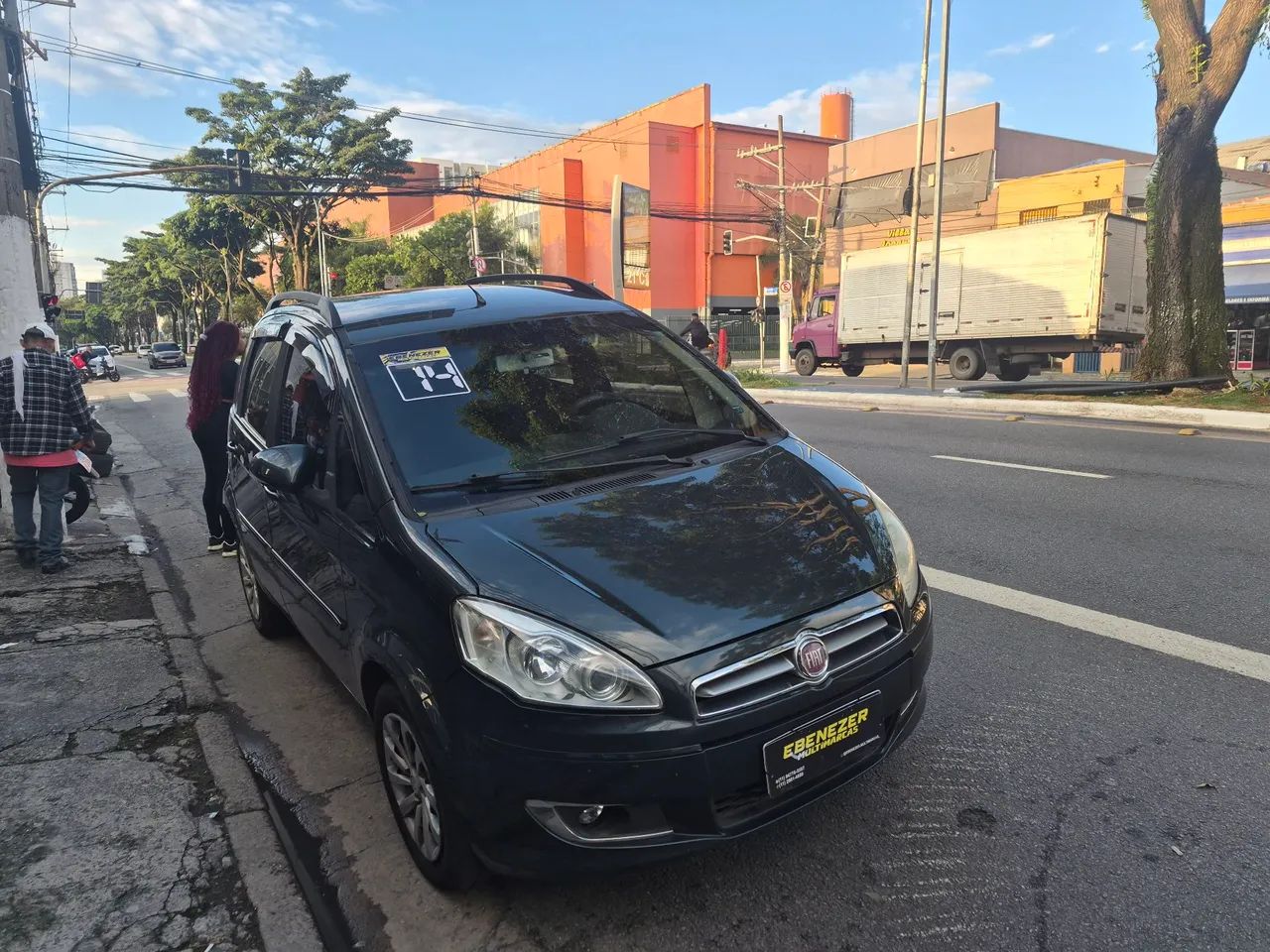 Fiat Idea Attractive 1.4 Fire Flex 8V 5P 2014 - Foto 5