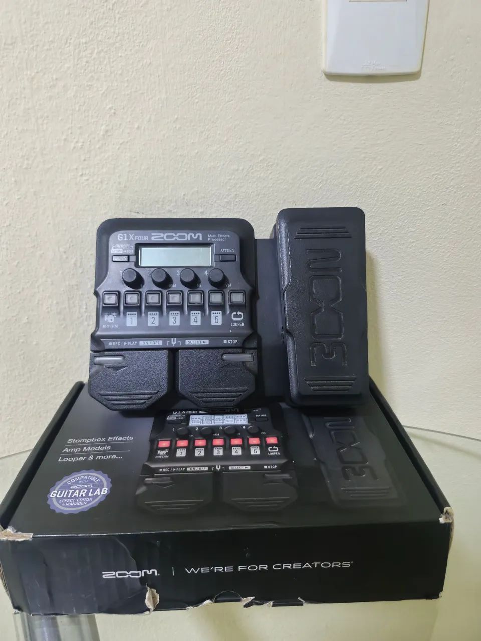 PEDALEIRA MULTI EFEITOS ZOOM G1X FOUR - Instrumentos musicais