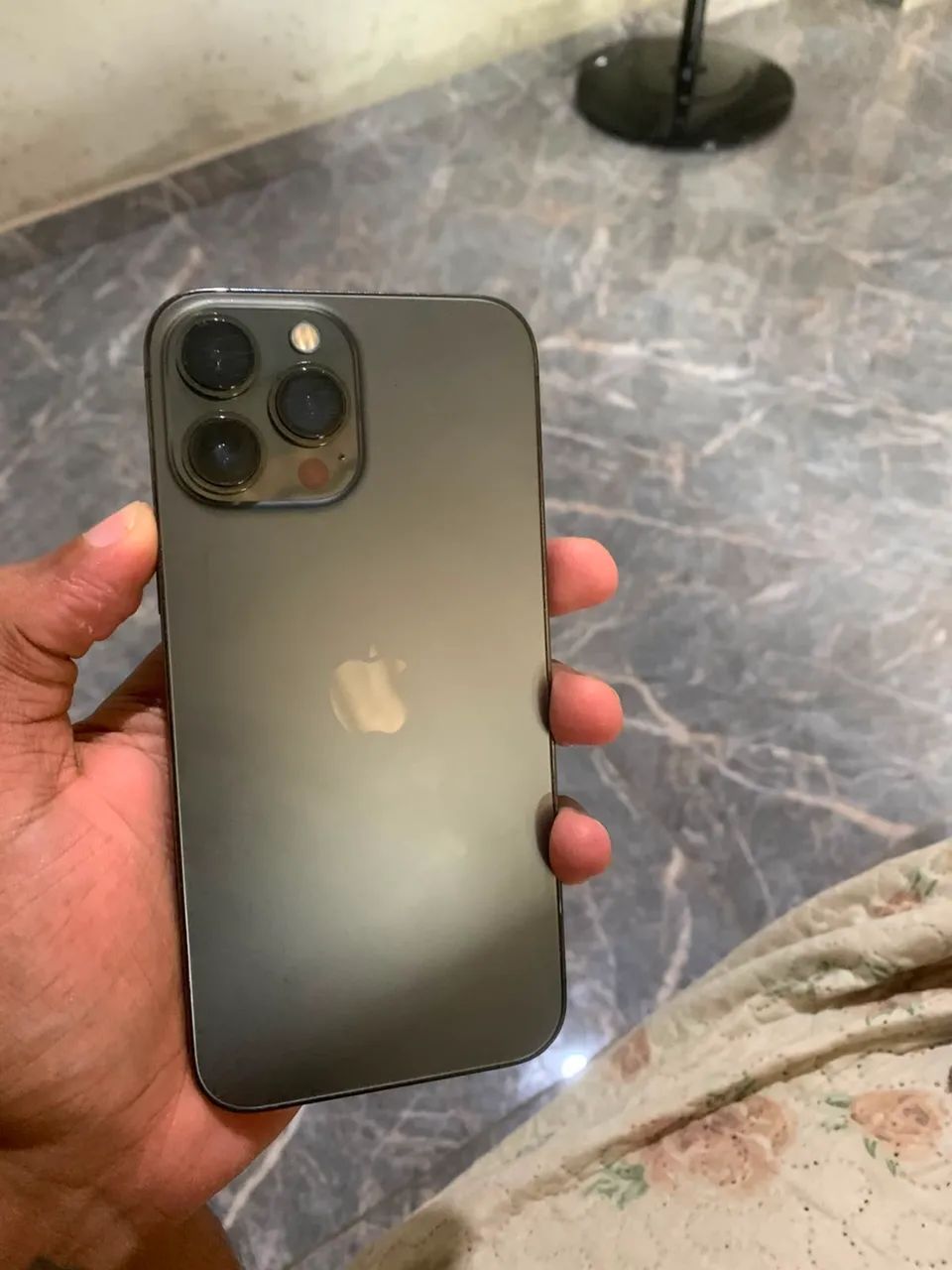 IPHONE 13 PRO MAX CINZA - Foto 2