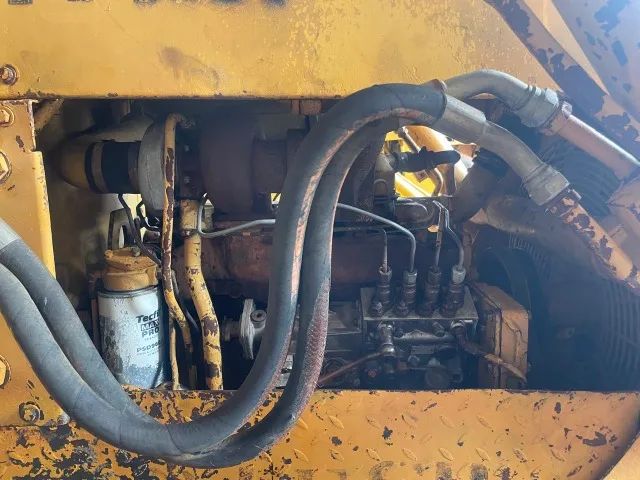 Trator de Esteira D4E SR - Ano 88 - Turbinado de Fábrica - Caterpillar - Foto 5