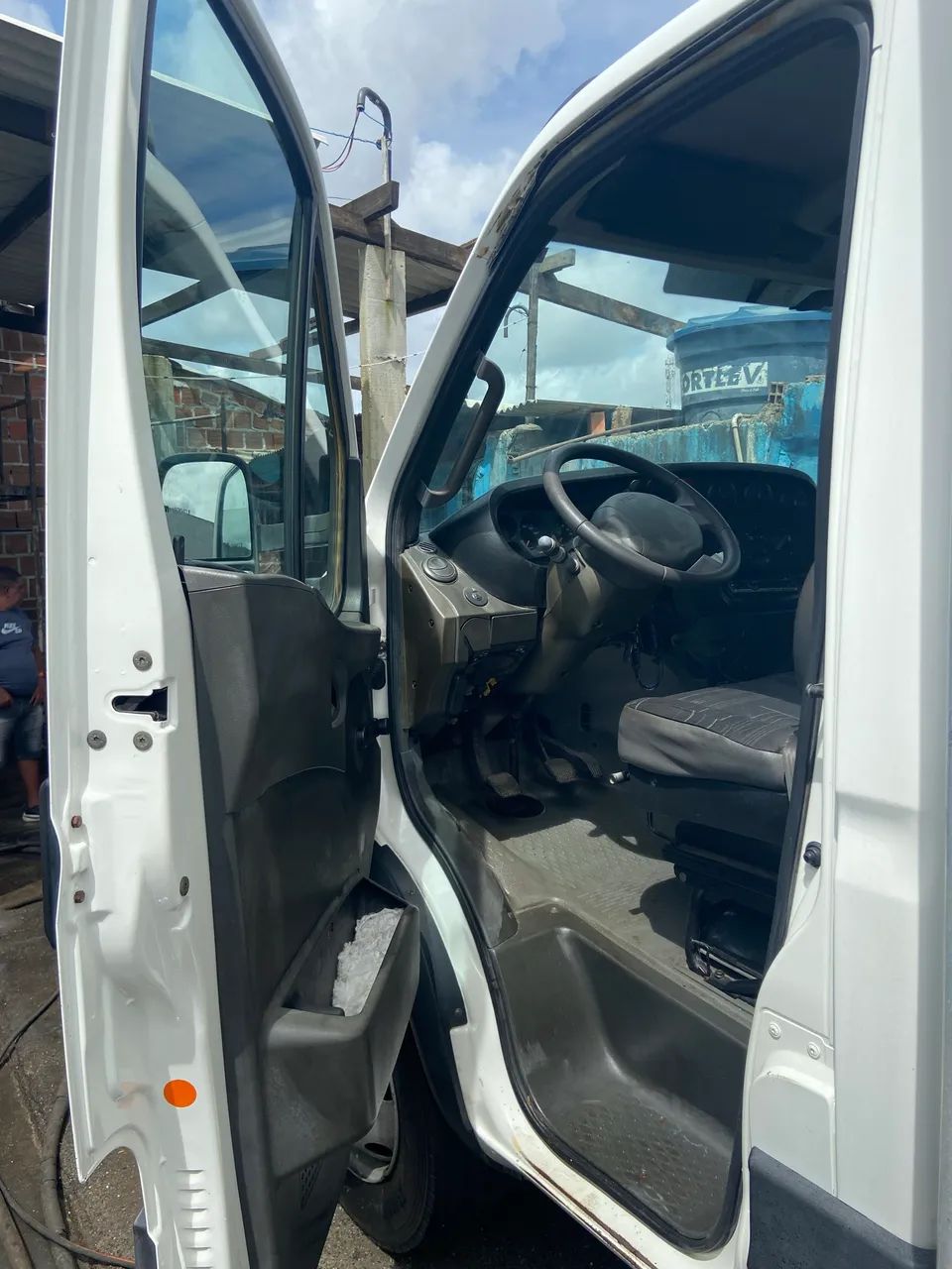Caminhão Iveco Baú 70C16 Massimo  - Foto 4