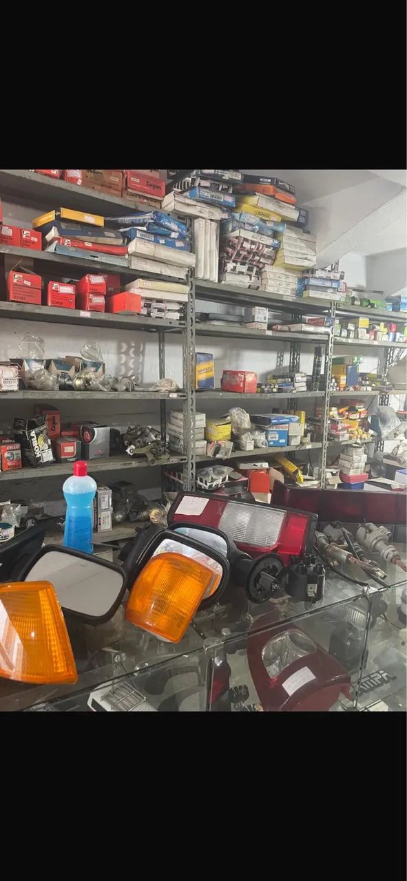 Procuro sócio para auto peças de carro antigo !