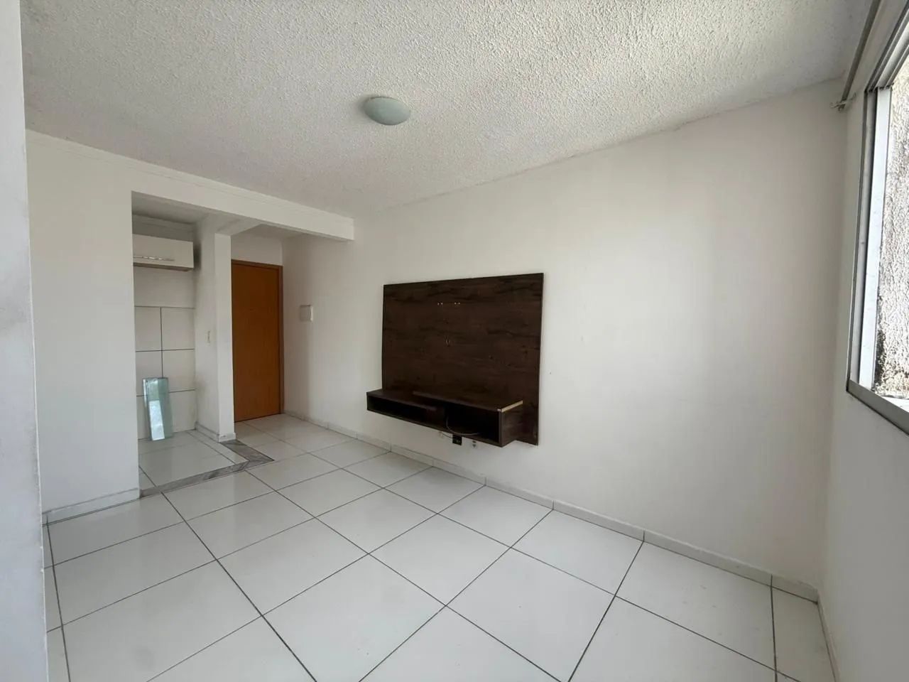 Alugo apartamento no Antares Serraria
