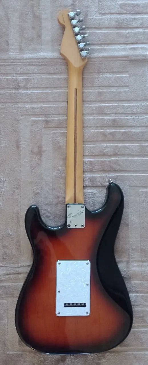 Fender Stratocaster Strat Plus  - Foto 3