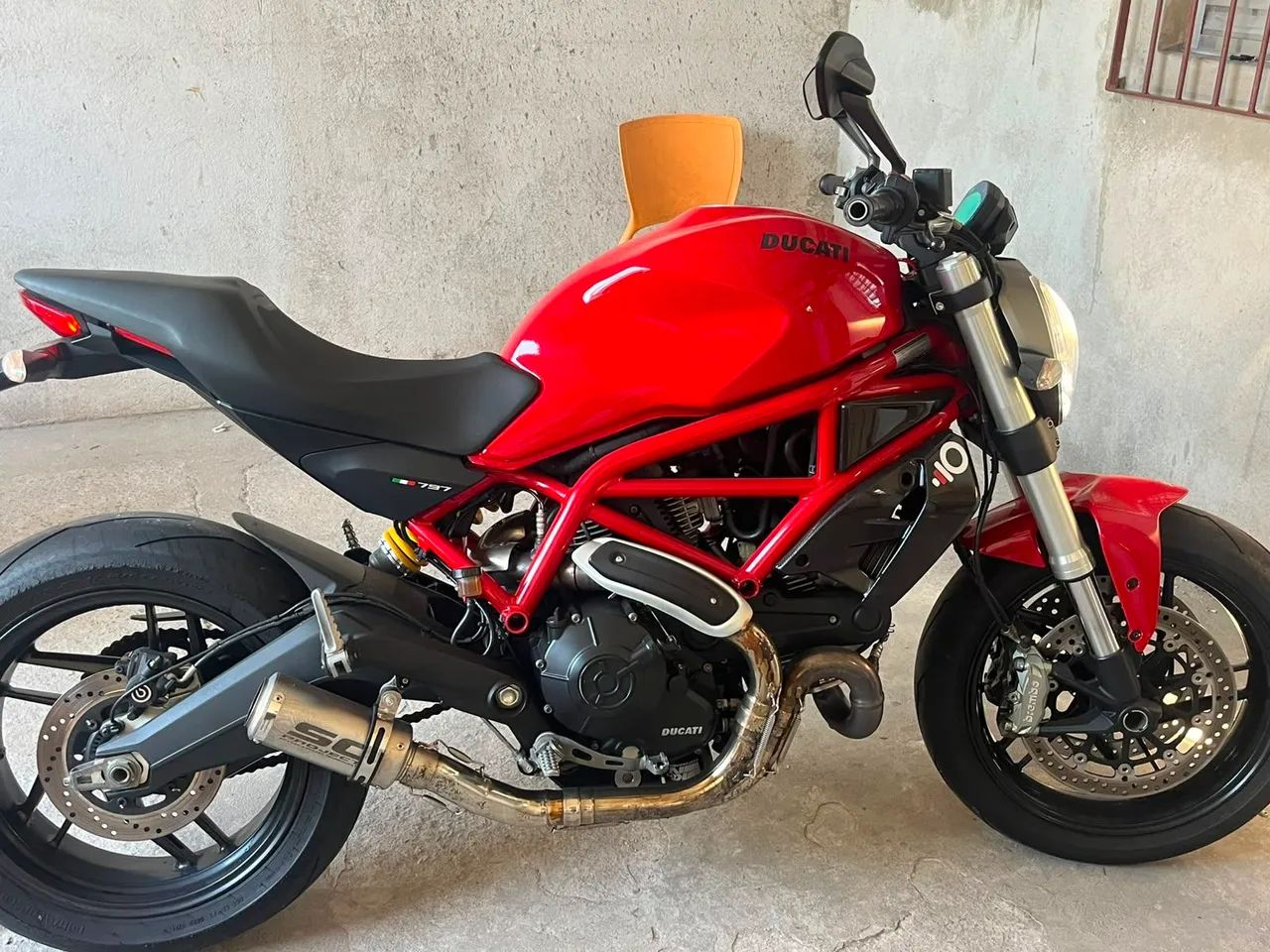 Ducati Monster 797 