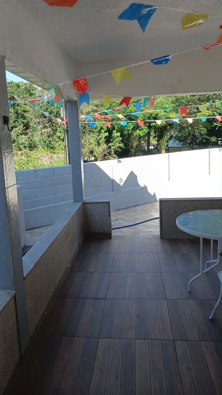 Alugo casa em magé