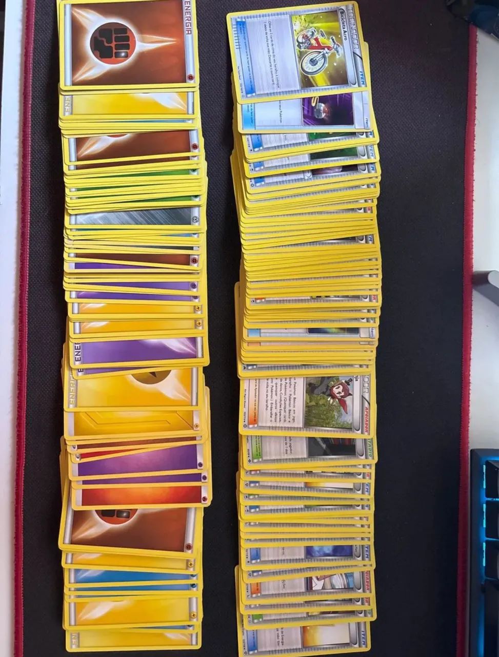 Lata do Blastoise com 350 cartas Pokémon TCG - Foto 3