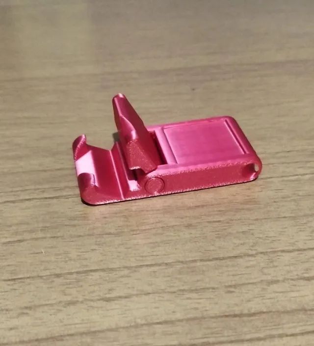 Chaveiro Porta Celular e abridor de latinha