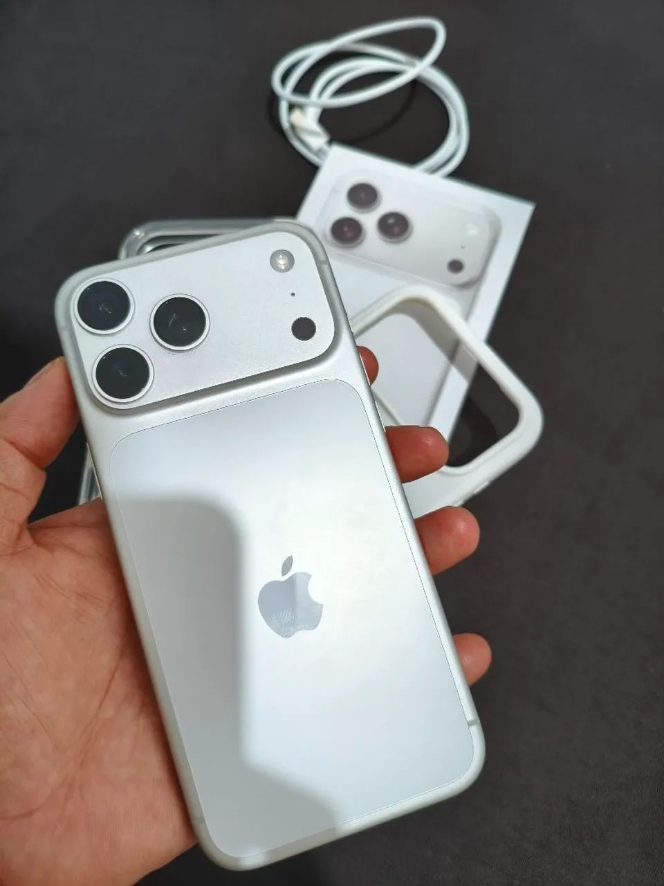 iPhone 17 pro Max 256GB - Prateado  - Foto 2