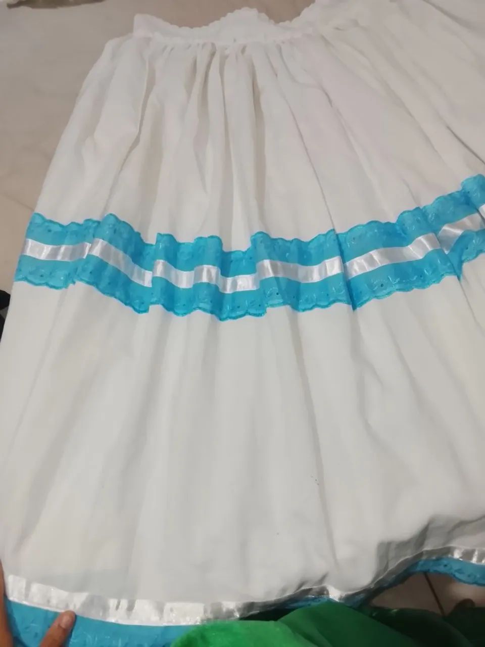 Saia branca com azul. Para umbanda e candomblé. - Foto 3