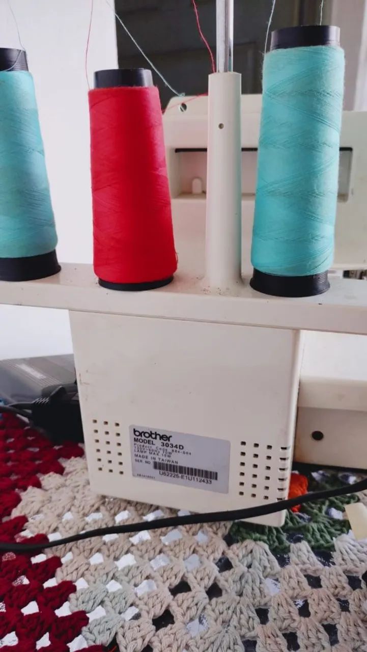 Overloque Brother 3034D lock - Foto 2