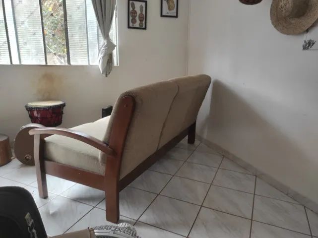 Sofá 3 lugares em madeira maciça - Foto 3