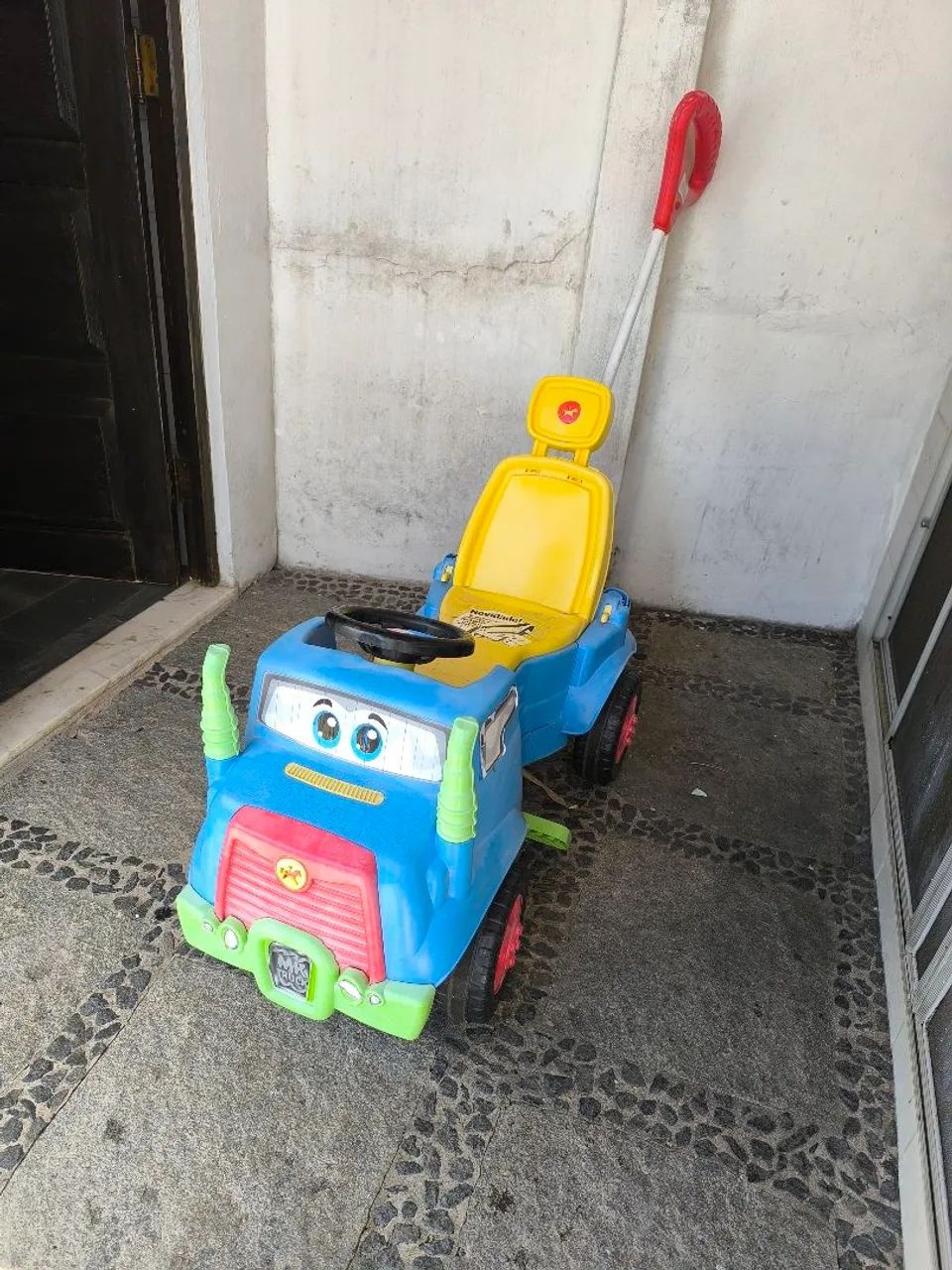 Carrinho De Passeio azul Mk Truck Com Buzina 