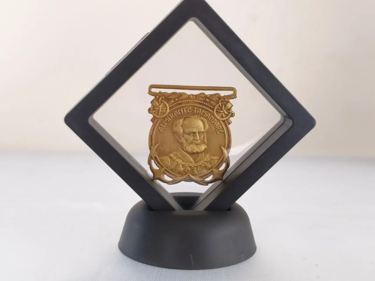 Medalhas militares de prata e bronze. - Foto 4