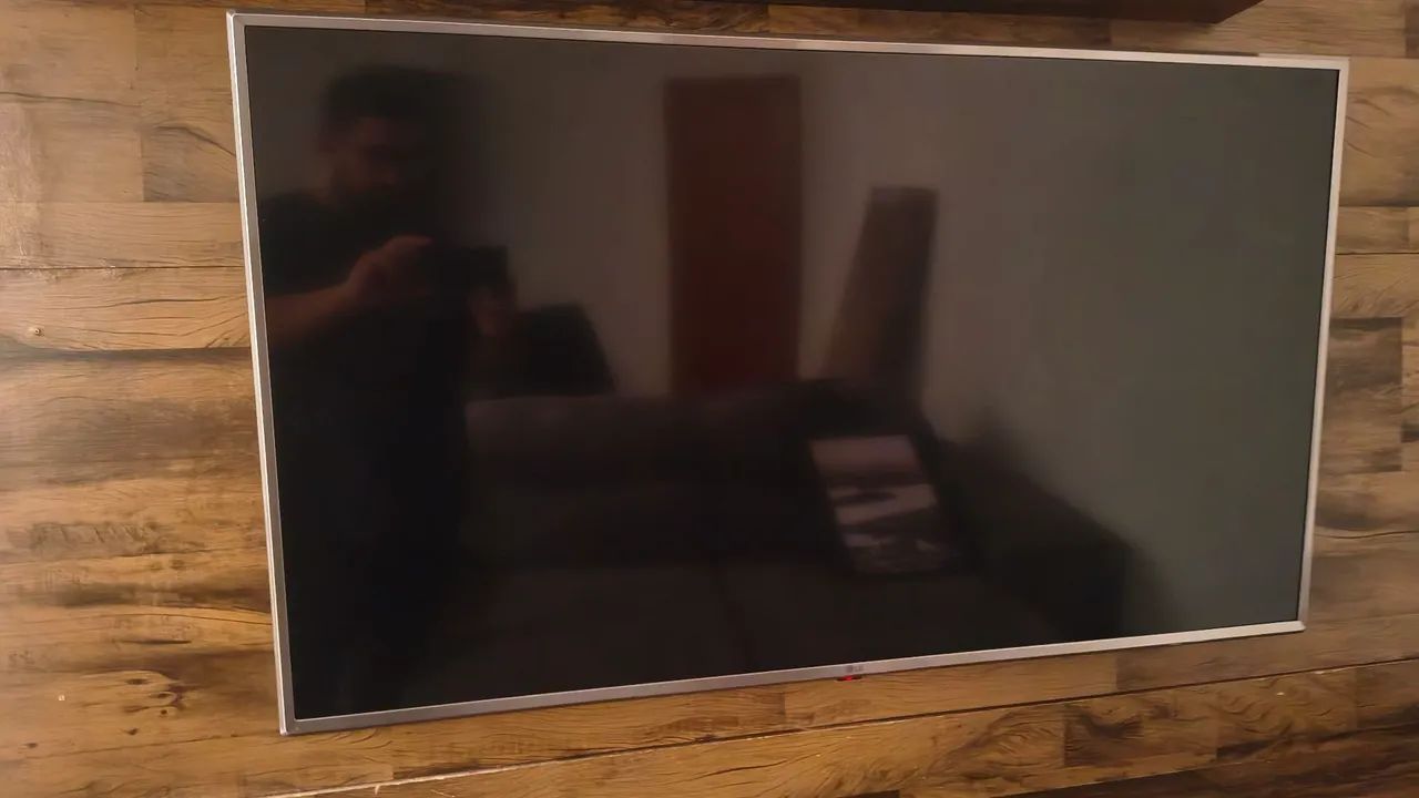 Tv LG 50 - Tela danificada 