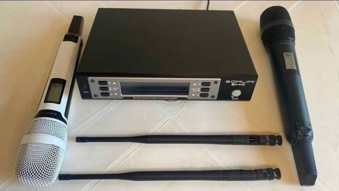 MICROFONE SEM FIO SOMLIMI EW135G4 COM 2 BASTÕES  - Foto 3