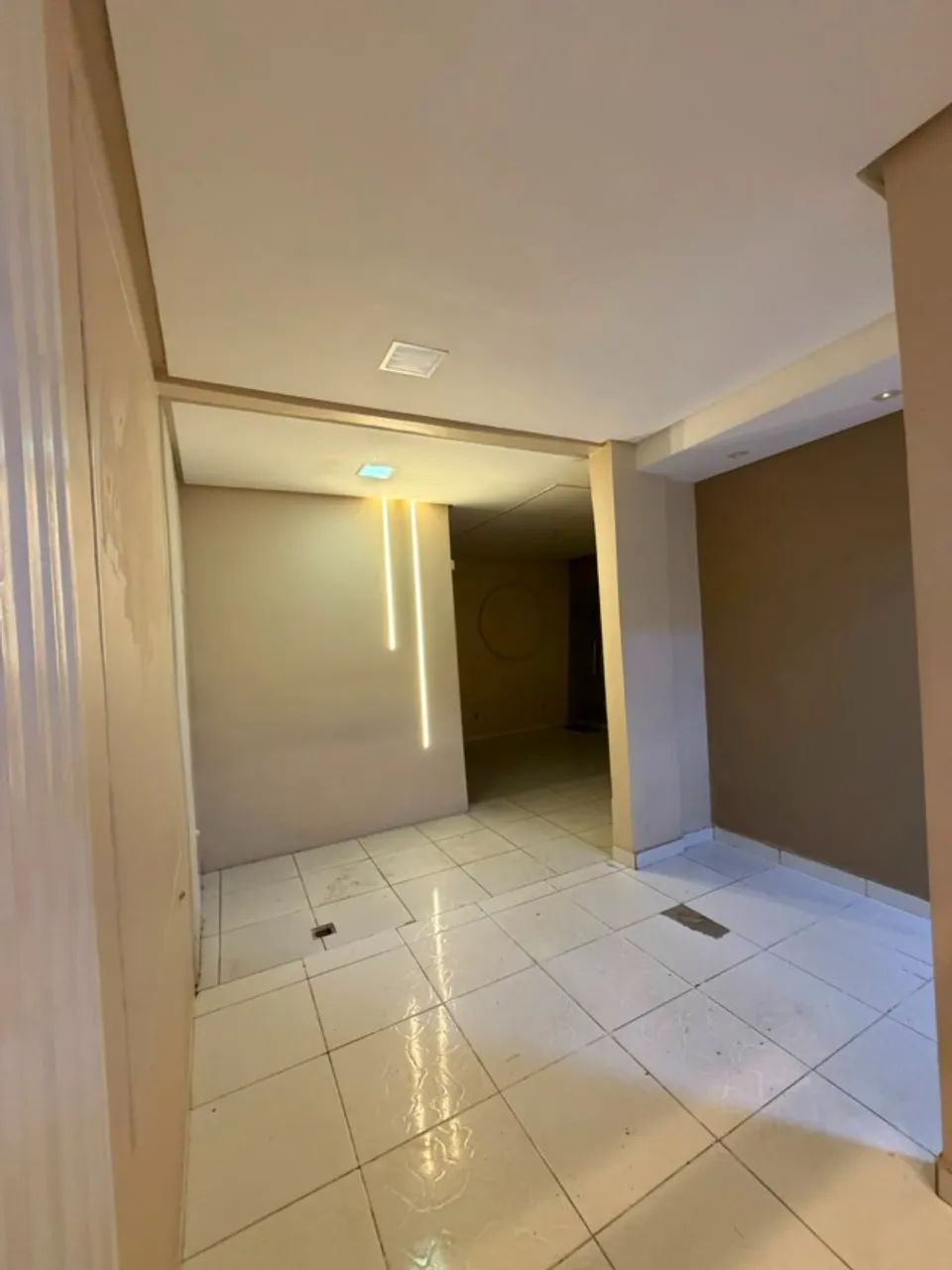Alugo Ponto Comercial no Marco Com 80 M², Divisórias  - Foto 3