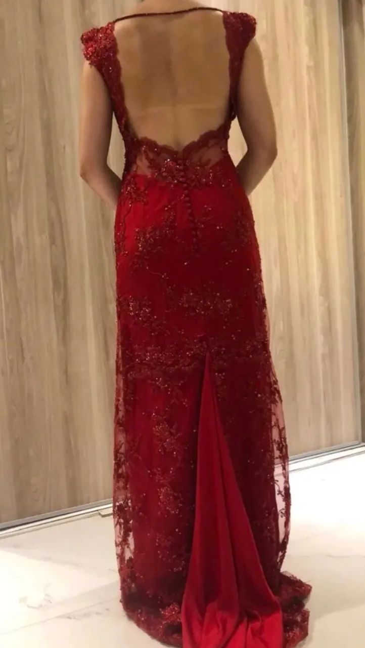 Vestido longo vermelho em pedrarias  - Foto 2
