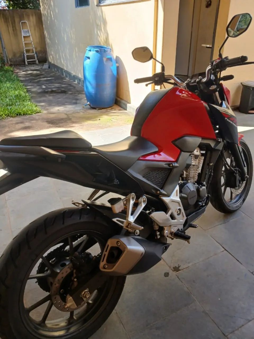 CB Twister 300f 2023  - Foto 3