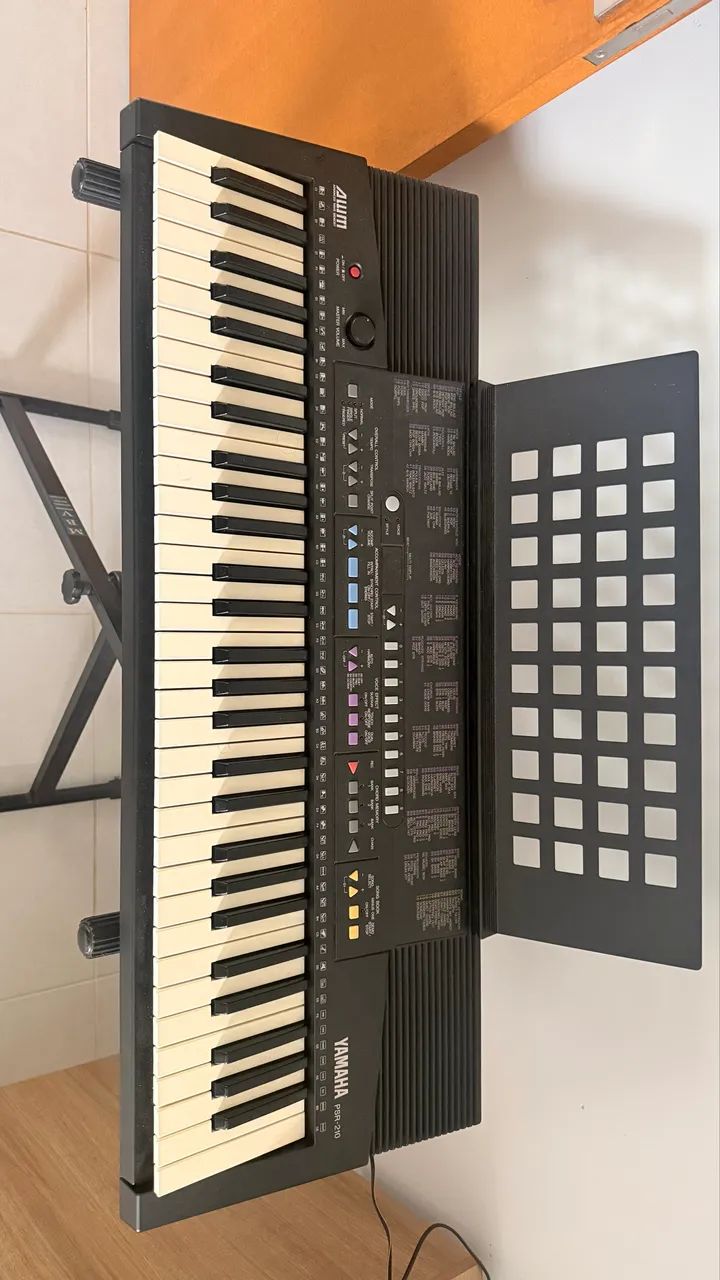 Teclado Yamaha PSR-210 - Foto 3