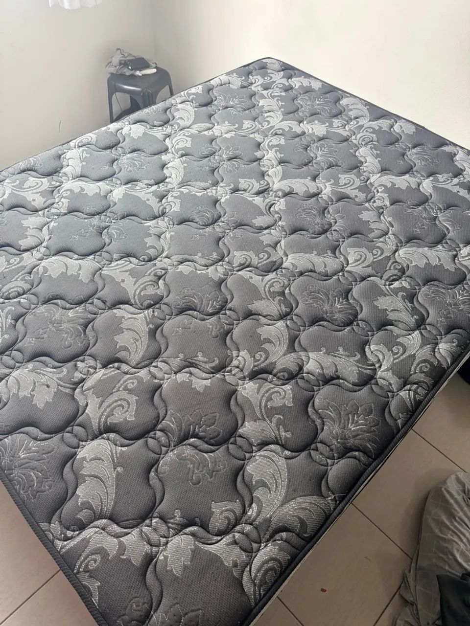Cama box Queen 3 meses de uso - Foto 2