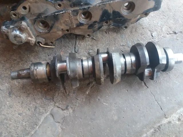motor 70 hp vendo todas as peças barato para desocupar espaço ano 1989