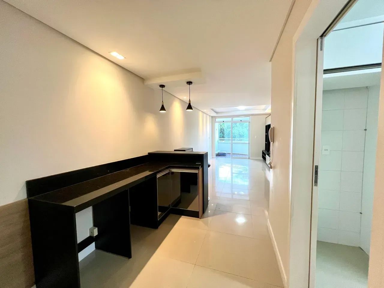 Apartamento 2 dormitórios (1 suíte) todo planejado - Saco Grande - Foto 4