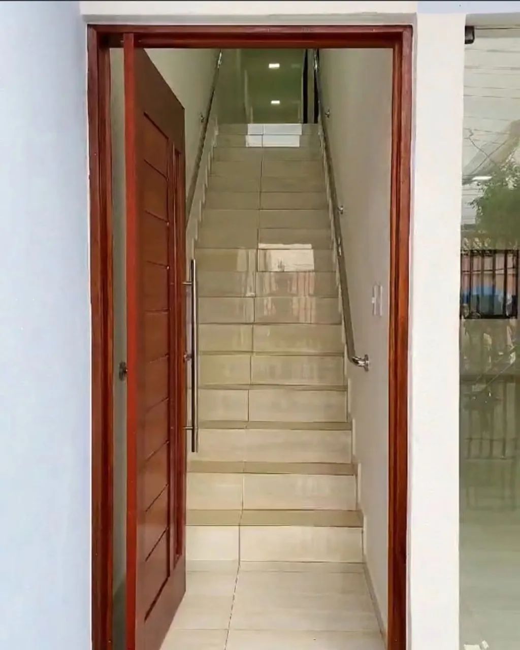 ALUGAM-SE SALAS COMERCIAIS 