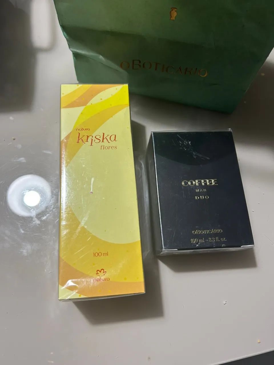 Vendo perfumes novos e lacrados 