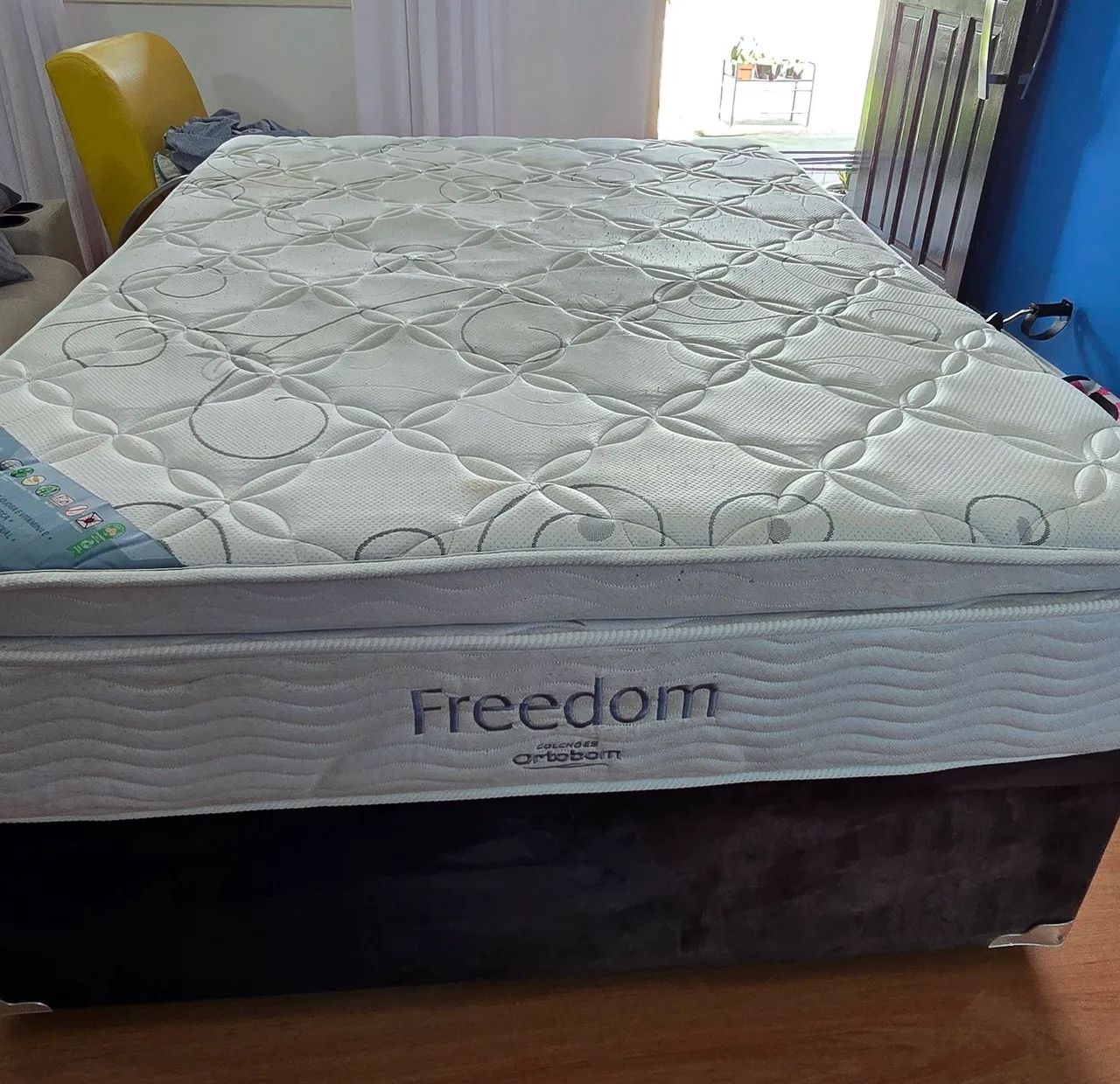 Conjunto cama box casal baú