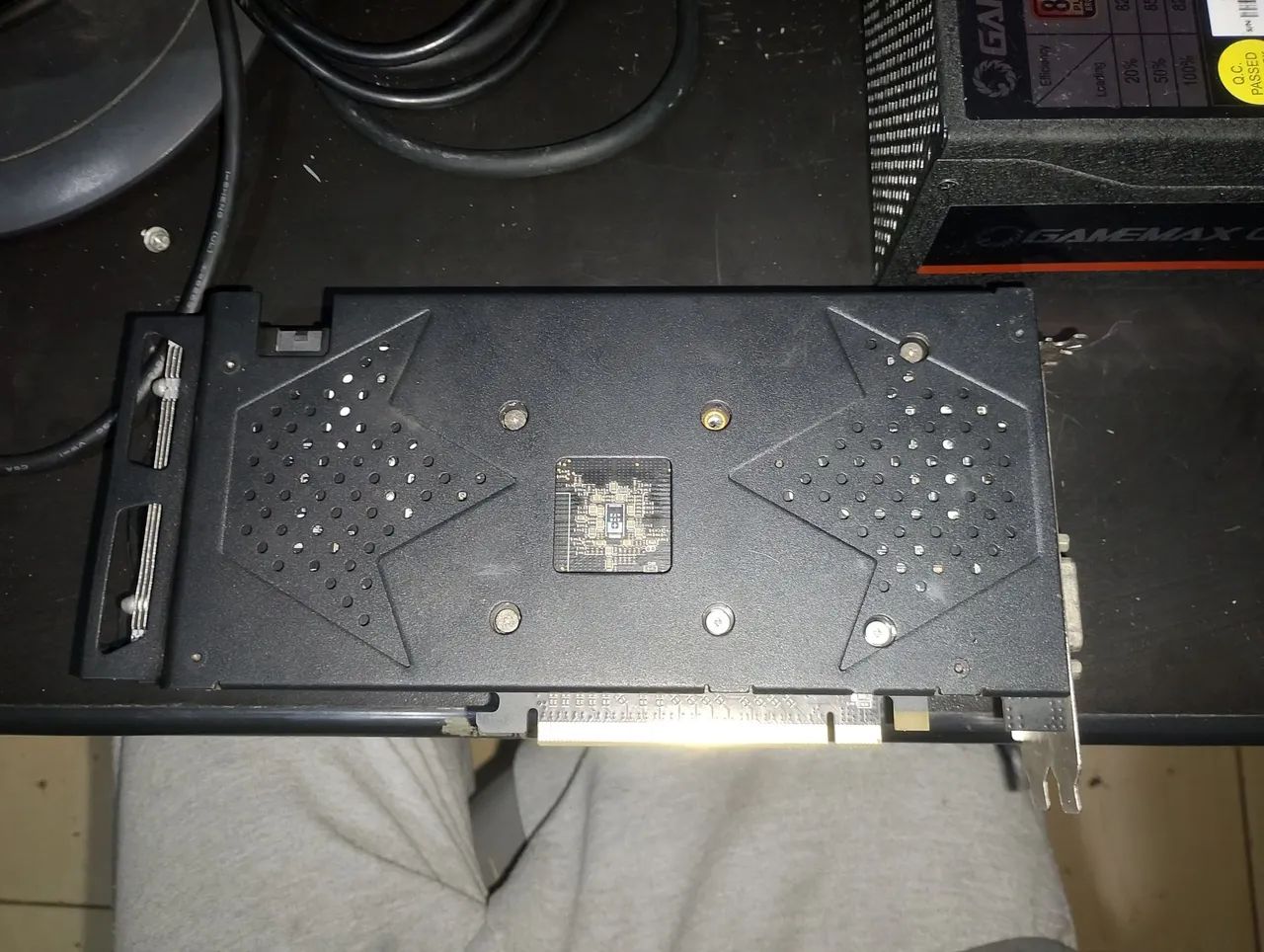 RX580 COM DEFEITO + FONTE 650W + MONITOR 19 POLEGADAS - Foto 5
