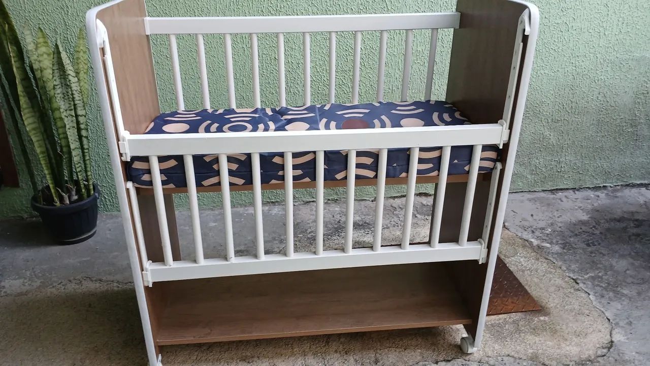 Vendo mini berço seminovo  - Foto 4