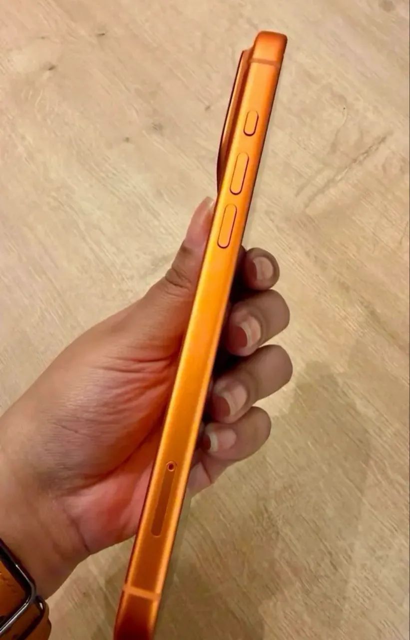 iPhone 17 pro laranja  - Foto 3